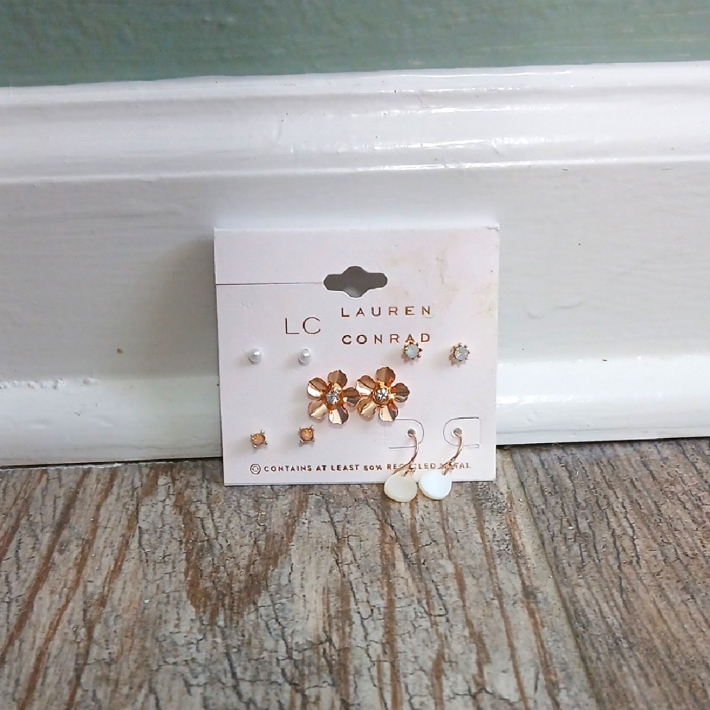 LC Lauren Conrad Gold and White Earring Set